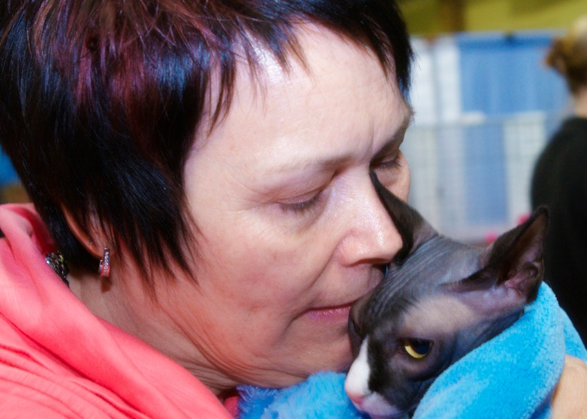 I-caught-a-special-moment-between-Jaxx-and-his-owner-Ethel