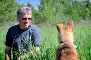 Mark-and-Molly-watching-each-others-back